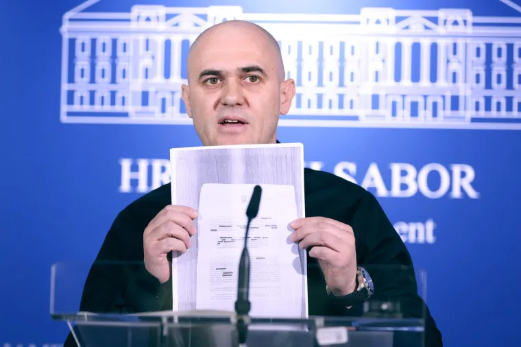 Dabro nosi modni detalj vrijedan 5600 eura, ali u imovinskoj kartici ga ne spominje