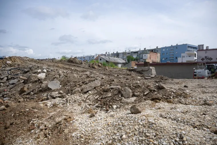 Gdje je nestao stadion? Pogledajte ruševine kultne Kranjče u Ulici Pjesnika