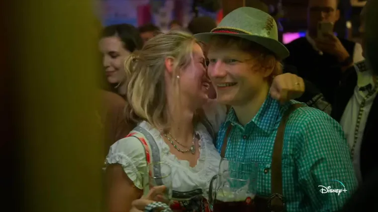 S druge strane, Ed Sheeran je od 2019. u braku s glumicom Cherry Seaborn (33). Par ima dvoje djece: kćer Lyru (5) i sina Jupitera (3). Ed i Cherry svoj odnos uspješno drže daleko od javnosti.