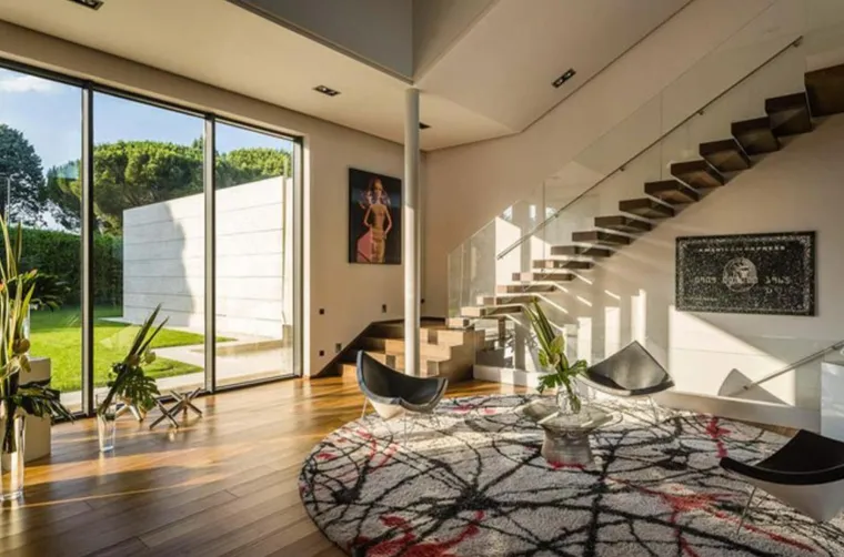 Rasko&scaron;ne nekretnine Luke Modrića! O&scaron;tro je demantirao kontroverzu vezanu za zadarsku vilu