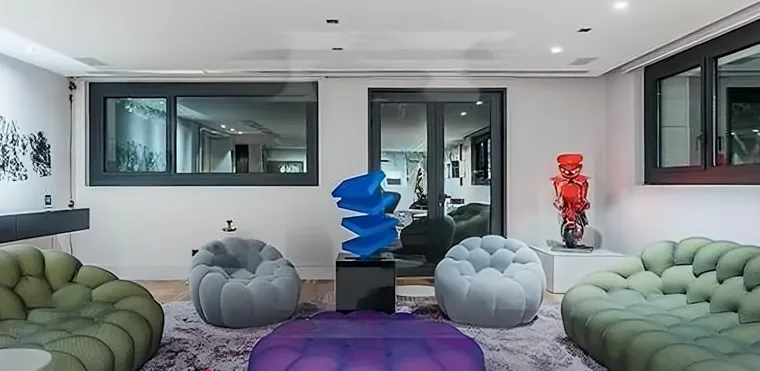 Kao i puno prostora za odmor. Jer, Luki je kao vrhunskom nogometa&scaron;u odmor itekako bitan. 