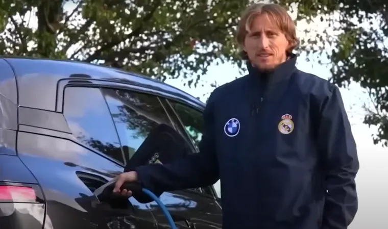 Modrić ima u svojoj garaži skupocjene automobile. 