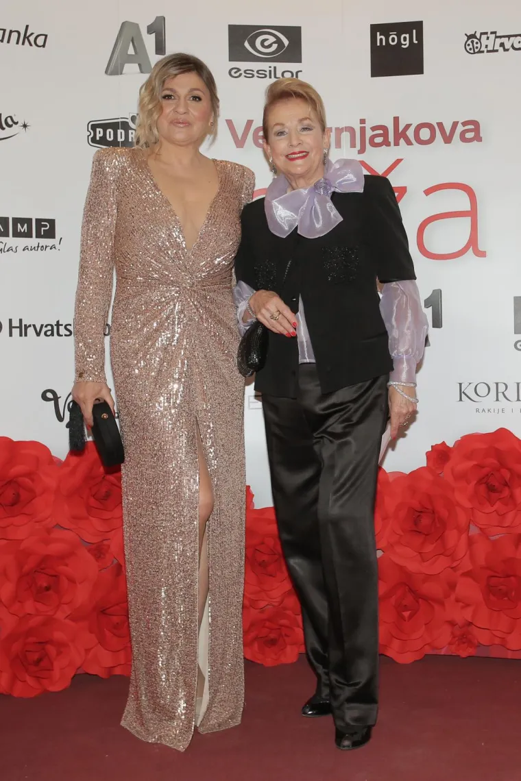 Nives Ivanković u dru&scaron;tvu Ksenije Urličić, 2019. godina.