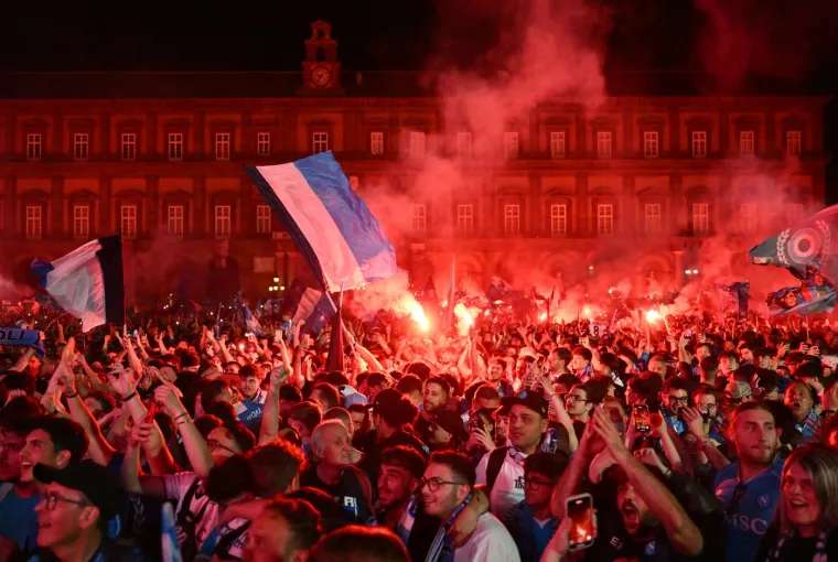 Potpuni delirij: Napoli je prvak Italije! Evo kako siromašni jug slavi pobjedu nad bogatim sjeverom