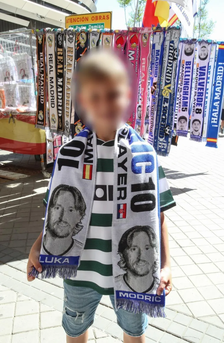 Mladi navijač Luke Modrića.