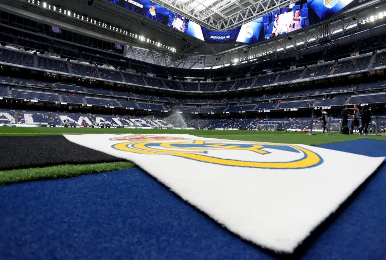 Nogometni svijet do&scaron;ao se pokloniti Luki! Pogledajte koliko ko&scaron;ta &scaron;al s Modrićevim likom