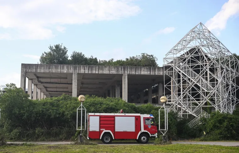 Crnilo se vidi iz svih dijelova Zagreba: Stravični prizori velikog požara bolnice, stigao i Toma&scaron;ević