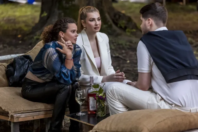 Osijek se opustio uz vino: Pogledajte divne dame koje su se sredile ba&scaron; za tu prigodu