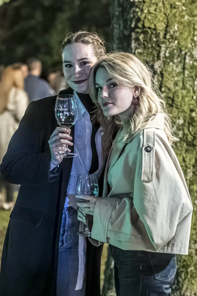 Osijek se opustio uz vino: Pogledajte divne dame koje su se sredile ba&scaron; za tu prigodu