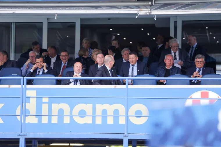 Završnica HNL-a na stadione privukla i politički vrh: Pogledajte s kim utakmice gledaju Boban i Mišković