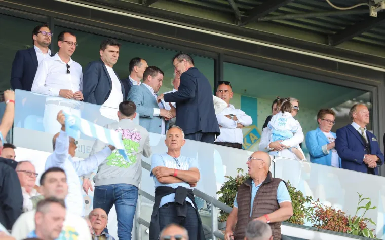 Zavr&scaron;nica HNL-a na stadione privukla i politički vrh: Pogledajte s kim utakmice gledaju Boban i Mi&scaron;ković
