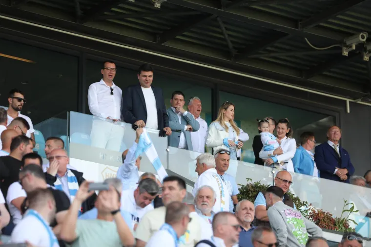 Zavr&scaron;nica HNL-a na stadione privukla i politički vrh: Pogledajte s kim utakmice gledaju Boban i Mi&scaron;ković