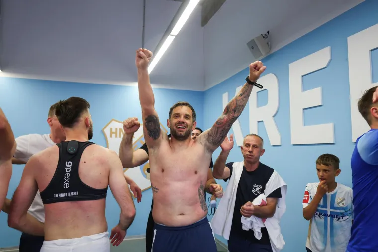 Rijeka prvak Hrvatske! Janković i Fruk za delirij na Kvarneru i invaziju navijača na teren