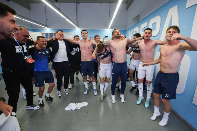 Rijeka prvak Hrvatske! Janković i Fruk za delirij na Kvarneru i invaziju navijača na teren