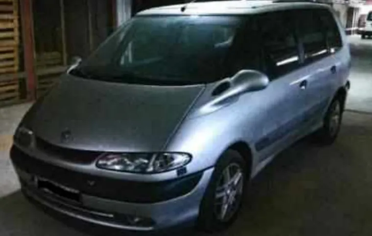 Renault Espace 2.2 dCi Privilege, godina proizvodnje 2002., početna cijena iznosi 225,81 eura
