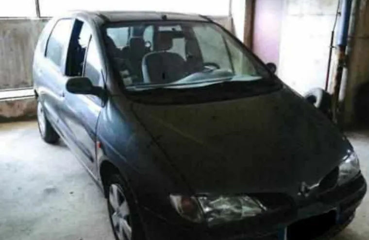 Renault Megane Scenic 1.6 RTE, godina proizvodnje 1999., početna cijena iznosi 162,50 eura