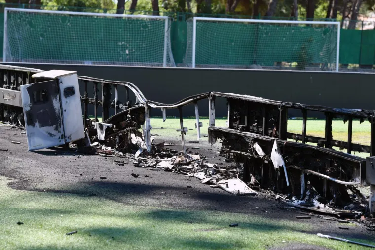 Kao ratna zona! Torcida doslovno uništila Šubićevac: Pogledajte kako izgleda dan poslije