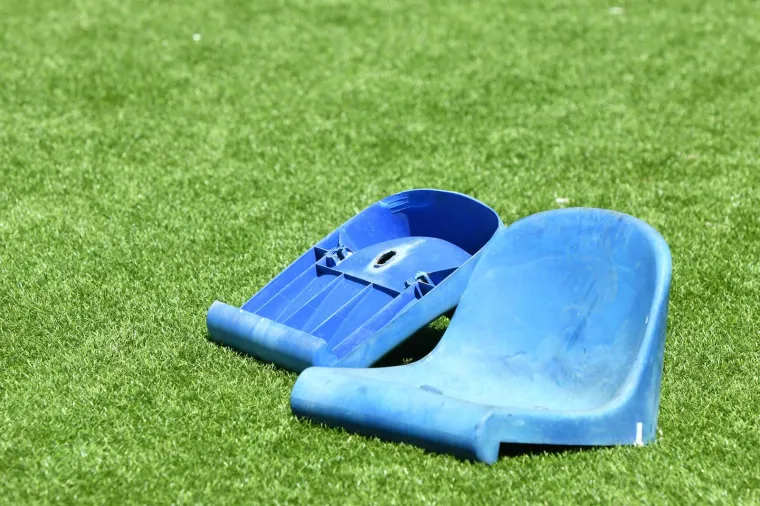 Kao ratna zona! Torcida doslovno uni&scaron;tila &Scaron;ubićevac: Pogledajte kako izgleda dan poslije