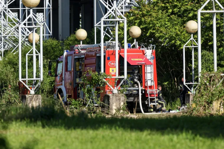 Buktinja je satima gutala napuštenu bolnicu u Zagrebu: Pogledajte što je ostalo nakon vatrene stihije