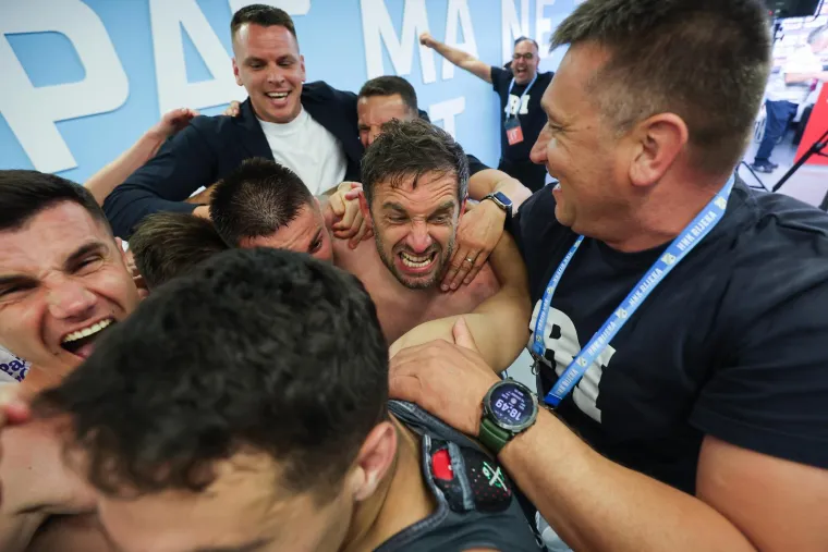 Rijeka prvak Hrvatske! Janković i Fruk za delirij na Kvarneru i invaziju navijača na teren
