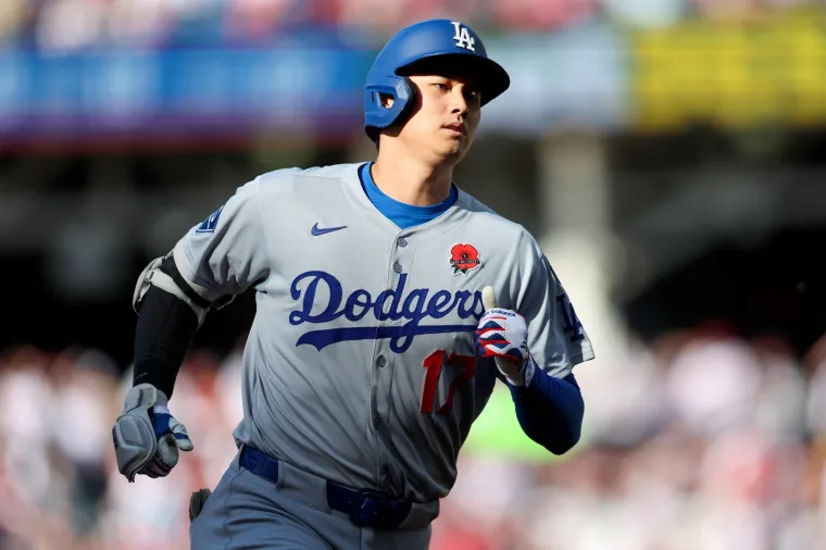 Deveti na listi je Shohei Ohtani, igrač bejzbola koji je zaradio 103 milijuna dolara.