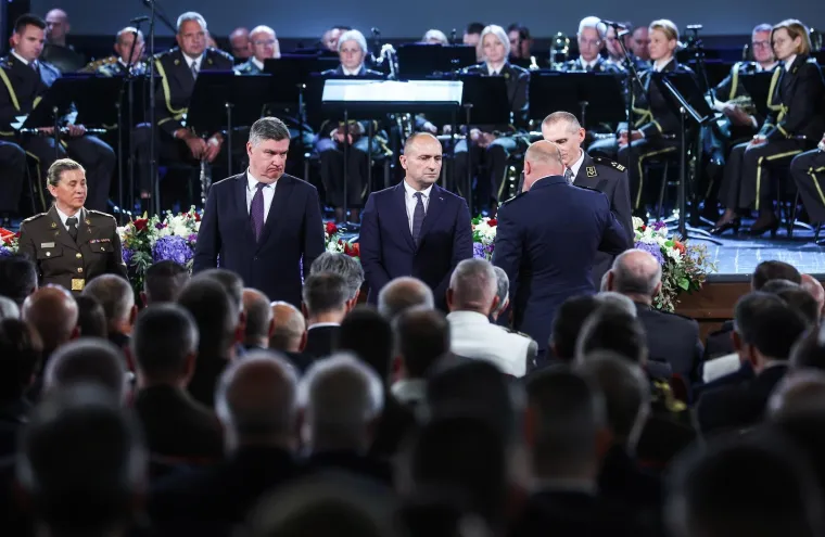 Milanović i Plenković nikad bliže, a Šeks je plijenio pažnjom jednim detaljem