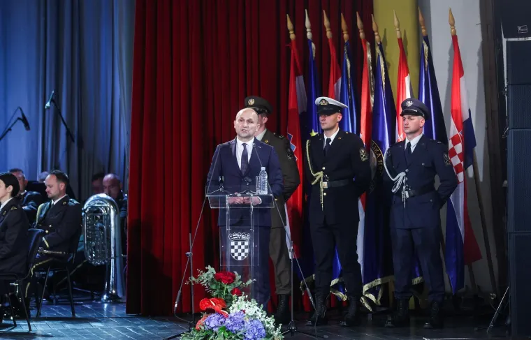 Milanović i Plenković nikad bliže, a Šeks je plijenio pažnjom jednim detaljem