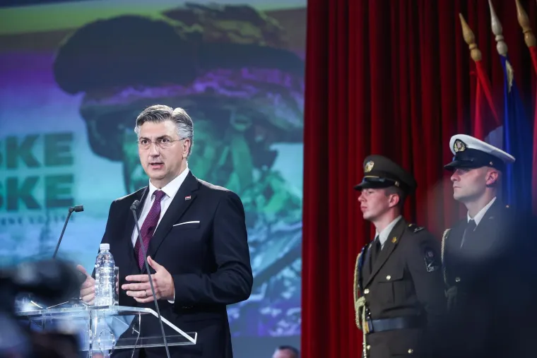 Milanović i Plenković nikad bliže, a Šeks je plijenio pažnjom jednim detaljem