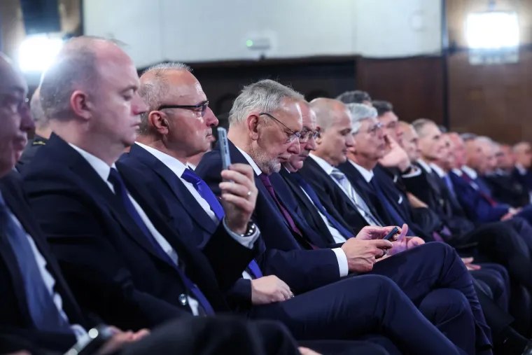 Milanović i Plenković nikad bliže, a Šeks je plijenio pažnjom jednim detaljem