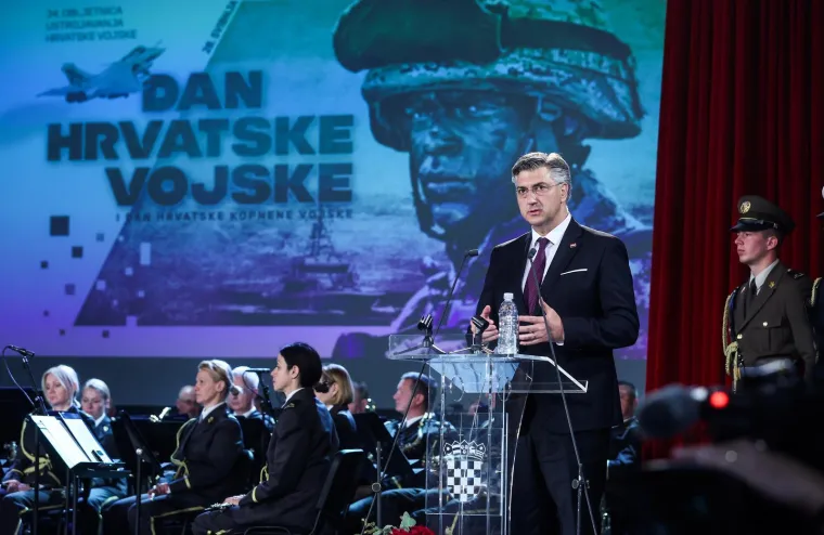 Milanović i Plenković nikad bliže, a Šeks je plijenio pažnjom jednim detaljem