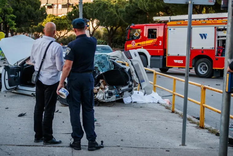 Pogledajte prizore teške prometne nesreće u Splitu: 'Okrenuo se u zraku i naletio na ženu'