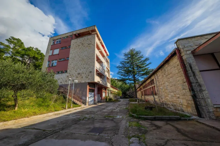 Nekad raj za djecu, a danas jeziva ruševina: Ovo je ostalo od slavnog hrvatskog lječilišta