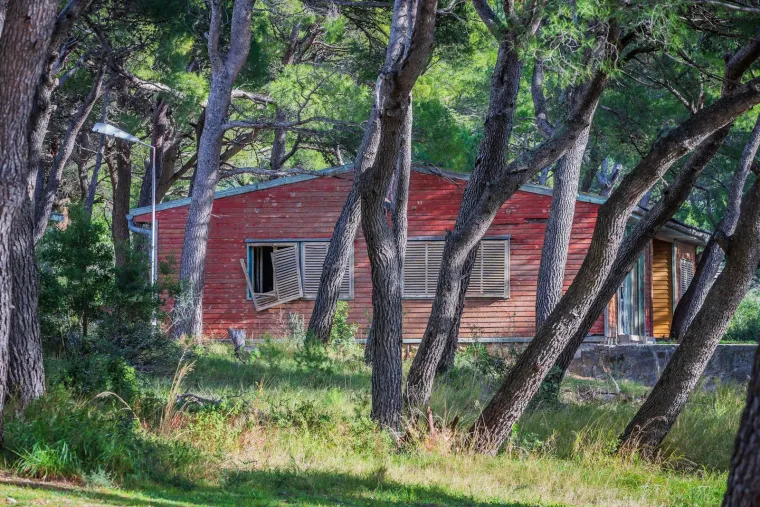 Nekad raj za djecu, a danas jeziva ruševina: Ovo je ostalo od slavnog hrvatskog lječilišta