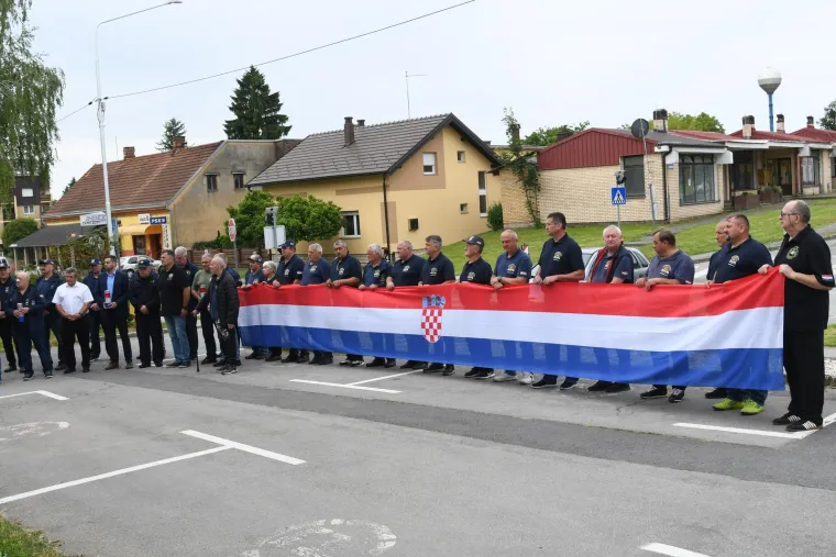 Ovako se u Hrvatskoj slavi Dan državnosti: Od izložbe oružja na Jarunu do vola s ražnja u Grubi&scaron;nom Polju