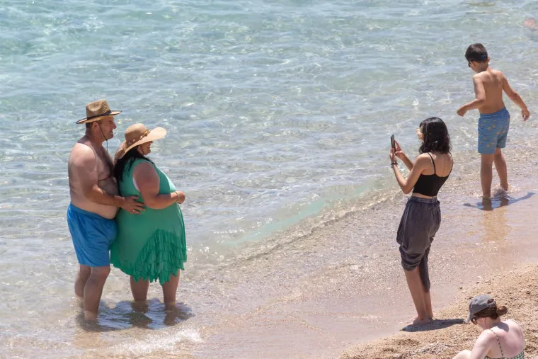 Krcate plaže u Dubrovniku i Splitu: Tko bi mogao odoliti ovako vrućem danu?