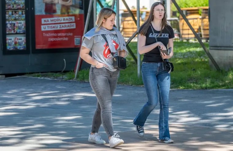 Četiri dame, svaka u svom điru: Ove žene znaju što je dobar outfit, pogledajte što su nosile