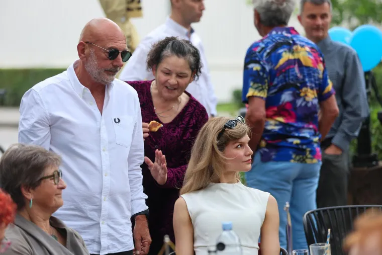 Ovo je trenutak kada je Nino saznao da Tomašević vodi: Izrazi lica sve govore