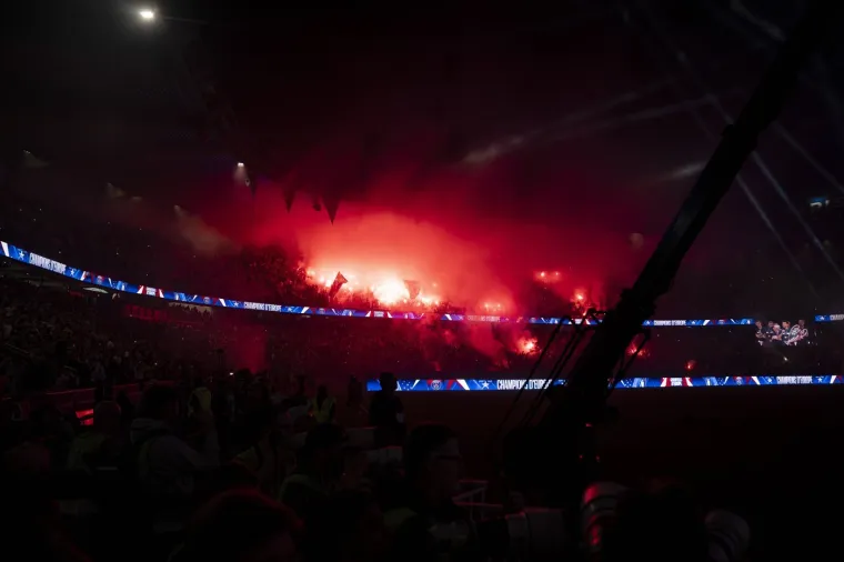 Đoković &scaron;okirao svojim potezom na proslavi Parižana: Igrači PSG-a izvodili vratolomije