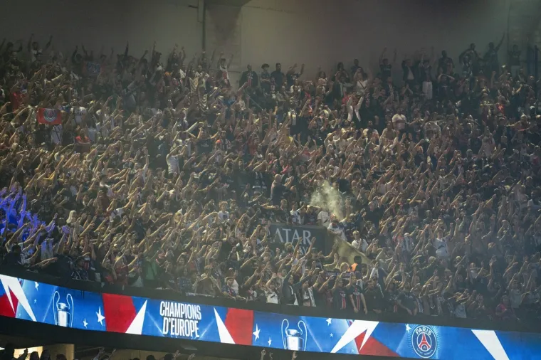 Đoković &scaron;okirao svojim potezom na proslavi Parižana: Igrači PSG-a izvodili vratolomije