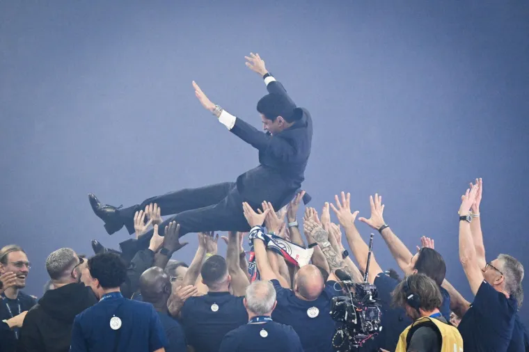 Đoković &scaron;okirao svojim potezom na proslavi Parižana: Igrači PSG-a izvodili vratolomije