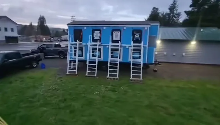 Uložio je pravo bogatstvo u izgradnju kabina za beskućnike: Njihov izgled dirnuo je milijune ljudi