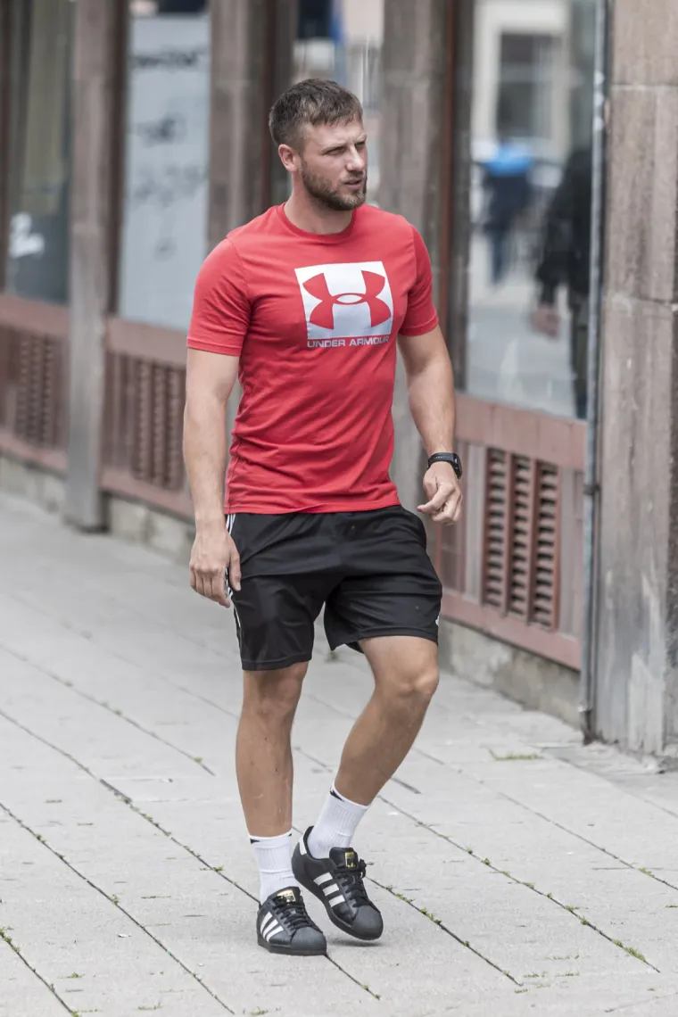 Osijek preplavili zgodni dečki, teško je izdvojiti jednog favorita