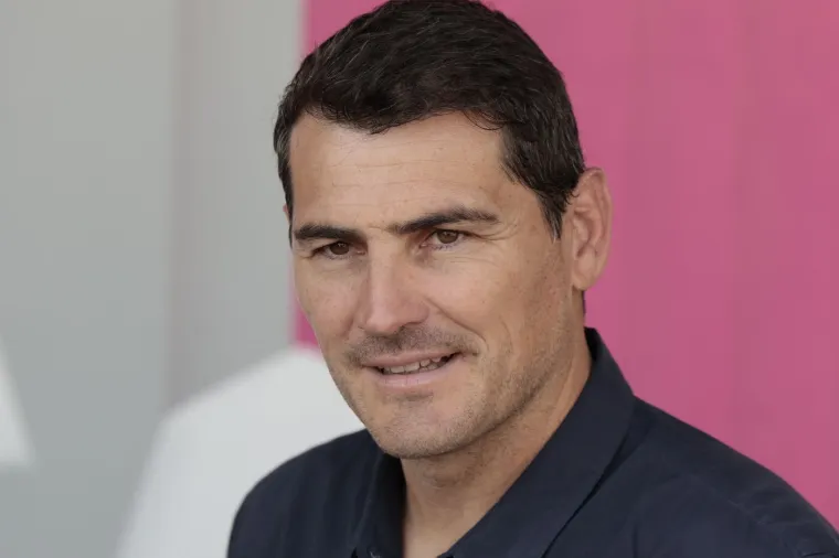 Pornoglumica otkrila kako je 'Sveti Iker' bolji nogometa&scaron; nego ljubavnik. On ju tužio