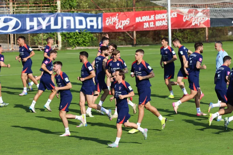 Što to pobogu radi Dalić na treningu reprezentacije? Izbornik kao u akcijskom filmu