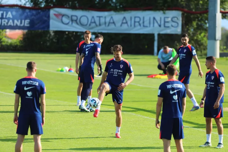 Što to pobogu radi Dalić na treningu reprezentacije? Izbornik kao u akcijskom filmu