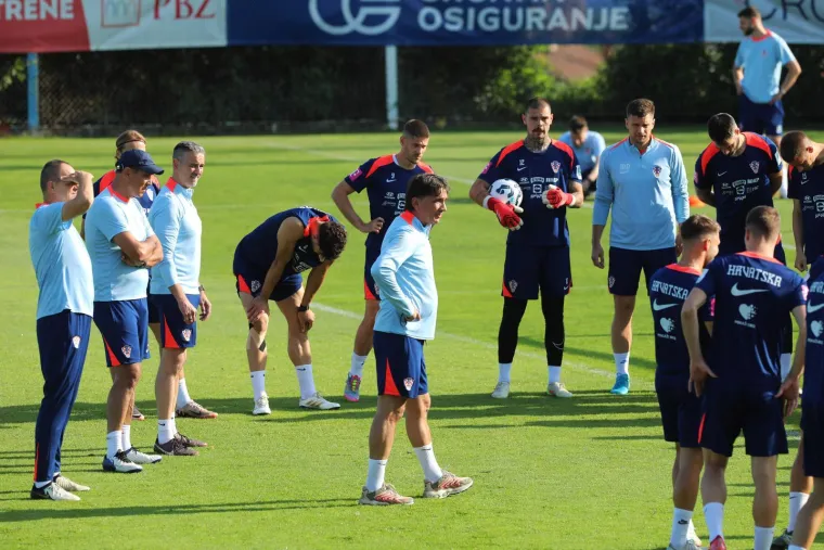 &Scaron;to to pobogu radi Dalić na treningu reprezentacije? Izbornik kao u akcijskom filmu