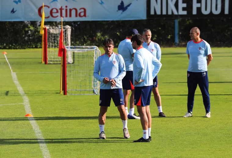 &Scaron;to to pobogu radi Dalić na treningu reprezentacije? Izbornik kao u akcijskom filmu