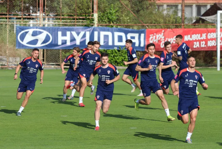 &Scaron;to to pobogu radi Dalić na treningu reprezentacije? Izbornik kao u akcijskom filmu