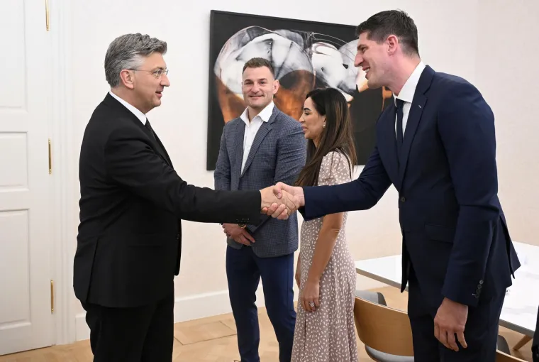 Što to pobogu radi Dalić na treningu reprezentacije? Izbornik kao u akcijskom filmu