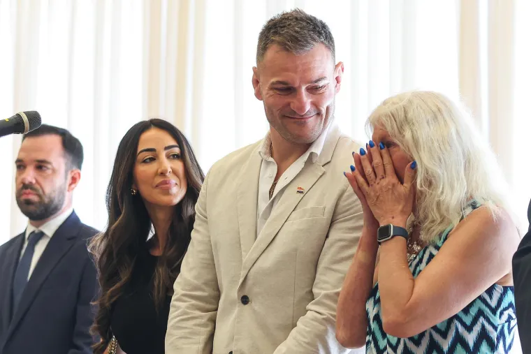 Milanović odlikovao Miočića: Stopala Stipine supruge privukla veliku pažnju